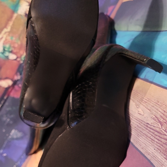 Heeled Boot - Picture 8 of 13